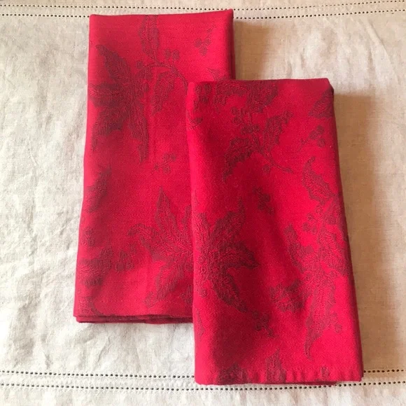 Crate & Barrel Holly Leaf Napkins - Picture 3 of 9